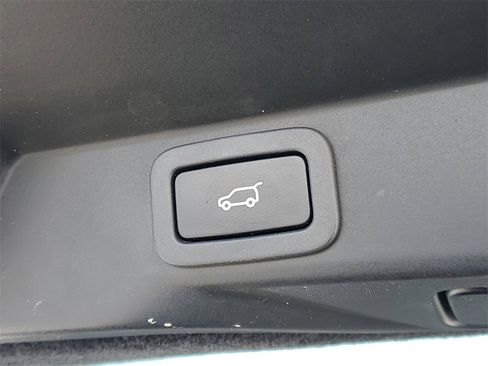 Used 2019 Land Rover Range Rover Sport HSE image 8