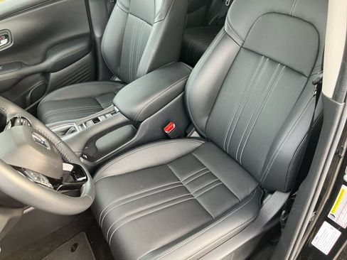 Certified 2023 Honda HR-V EX-L image 34