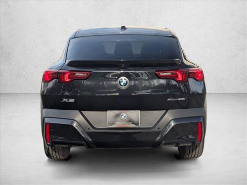 New 2026 BMW X2 xDrive28i image 8