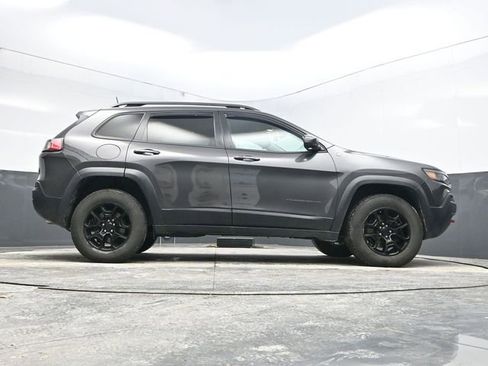Used 2019 Jeep Cherokee Trailhawk w/ Comfort/Convenience Group image 30