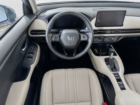Certified 2024 Honda HR-V EX-L image 4