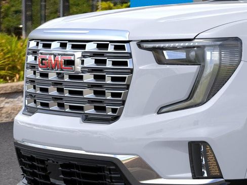 New 2026 GMC Acadia Denali w/ Super Cruise Package image 13