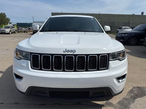 Used 2018 Jeep Grand Cherokee Laredo image 14