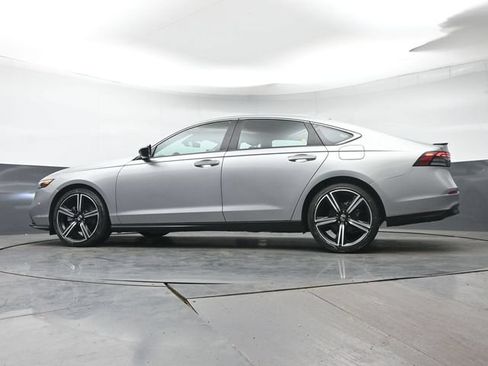 Used 2024 Honda Accord Sport image 27