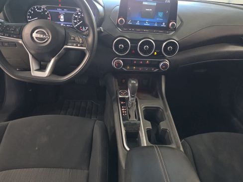 Used 2024 Nissan Sentra SV FWD image 4