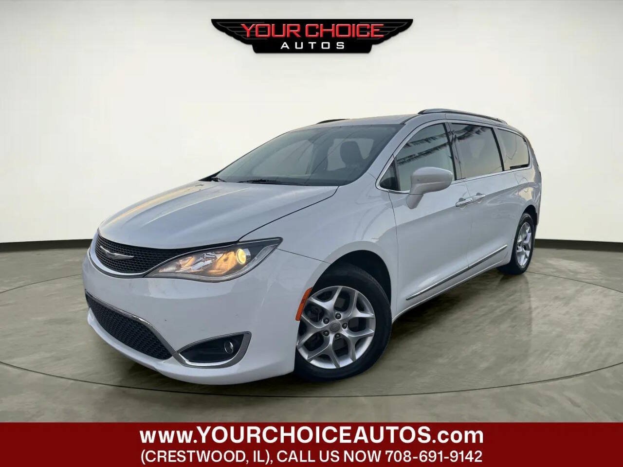 Used 2018 Chrysler Pacifica Touring-L Plus w/ Tire & Wheel Group FWD image 1