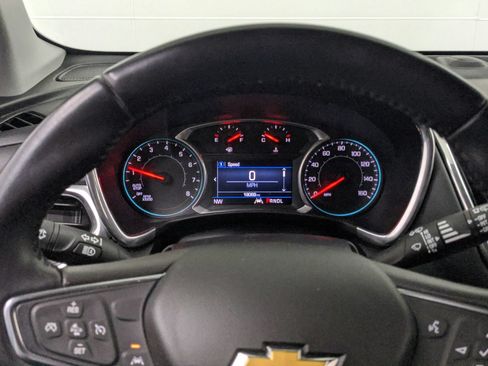 Used 2019 Chevrolet Equinox LT w/ Driver Convenience Package FWD image 33