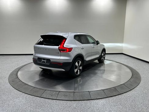 Used 2019 Volvo XC40 T5 Momentum AWD/4WD image 7