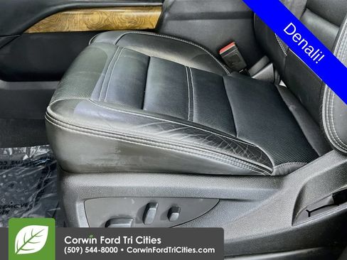 Used 2019 GMC Yukon Denali AWD/4WD image 25