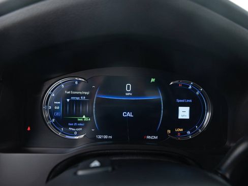 Used 2016 Cadillac Escalade Luxury AWD/4WD image 33