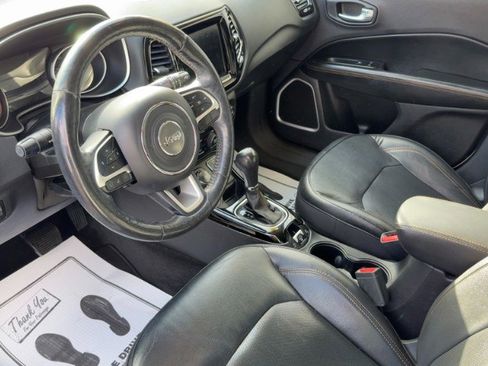 Used 2018 Jeep Compass Limited w/ Navigation Group image 9