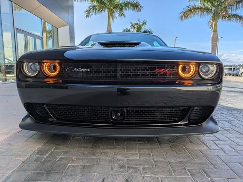 Used 2019 Dodge Challenger R/T Scat Pack image 9