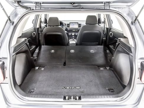 Used 2023 Hyundai Venue SEL FWD image 39