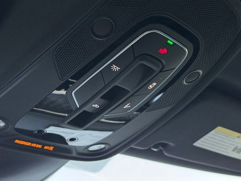 Used 2025 Audi A6 Premium Plus image 40