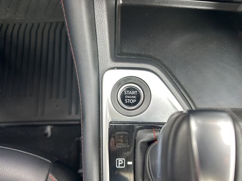 Used 2025 Nissan Sentra SR w/ SR Premium Package image 22