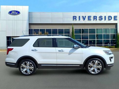 Used 2018 Ford Explorer Platinum AWD/4WD image 8