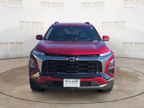 Used 2025 Chevrolet Equinox ACTIV w/ Safety and Technology Package FWD image 8