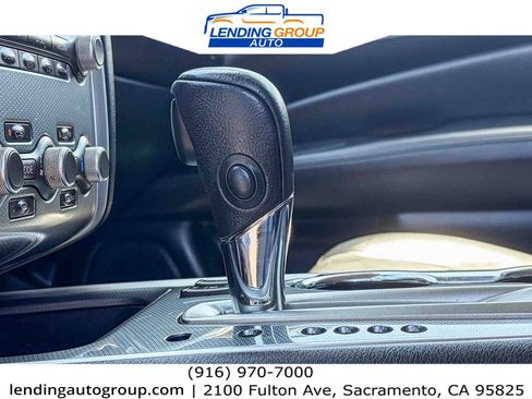 Used 2019 Nissan Pathfinder SL FWD image 21