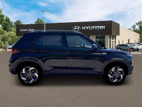 New 2026 Hyundai Venue SEL image 9
