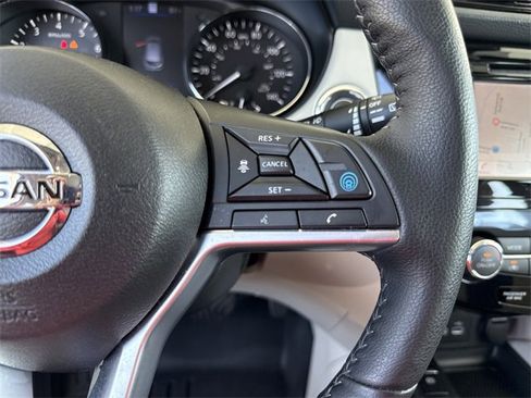 Used 2022 Nissan Rogue Sport SL w/ Premium Package image 22