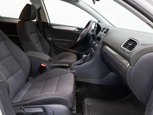 Used 2013 Volkswagen Golf 4-Door FWD image 19