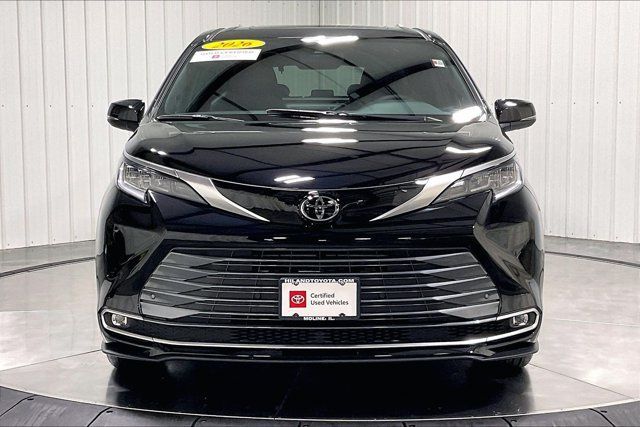 Certified 2026 Toyota Sienna Limited AWD/4WD image 2