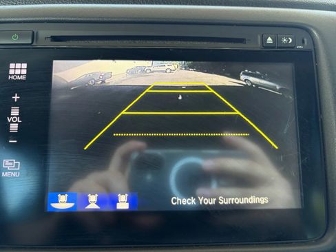 Used 2017 Honda HR-V EX image 33