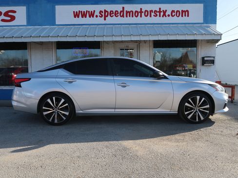 Used 2019 Nissan Altima 2.5 SR image 4