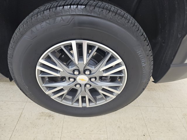 Used 2026 Chevrolet Traverse LT FWD image 27