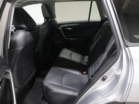 Used 2021 Toyota RAV4 XLE Premium AWD/4WD image 17
