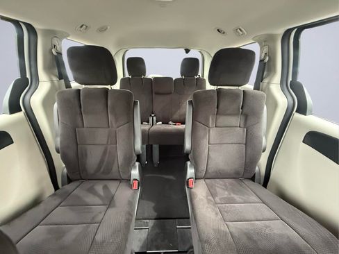 Used 2013 Dodge Grand Caravan SE FWD image 15