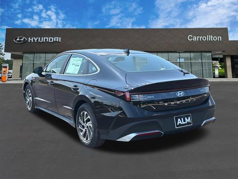New 2026 Hyundai Sonata Blue FWD image 8