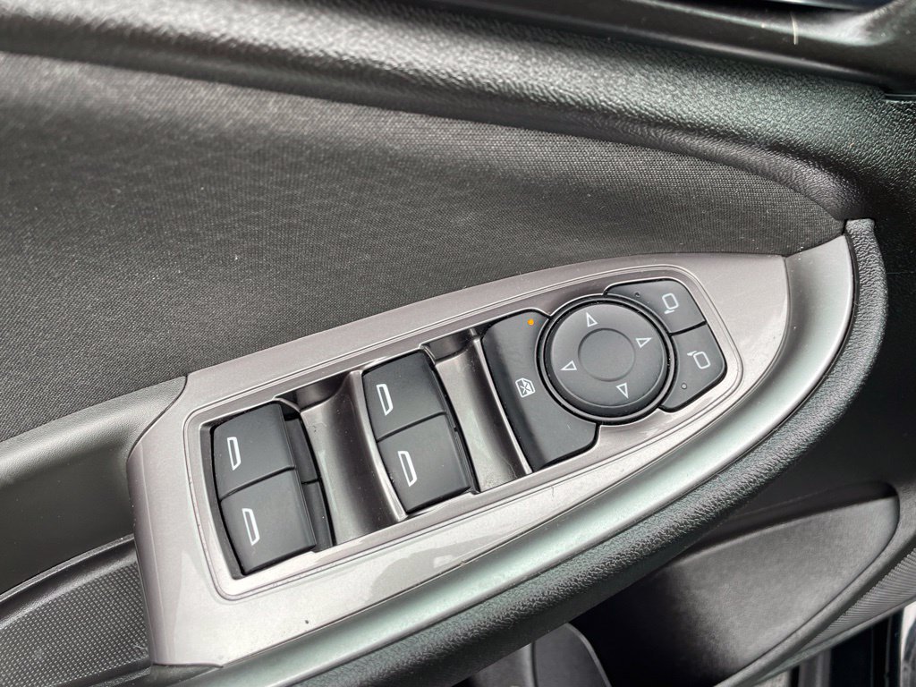Used 2019 Chevrolet Malibu RS FWD image 19