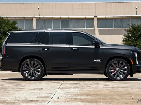 Used 2026 Cadillac Escalade V w/ LPO, Floor Liner Package AWD/4WD image 22