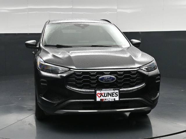 Certified 2025 Ford Escape ST-Line FWD image 4