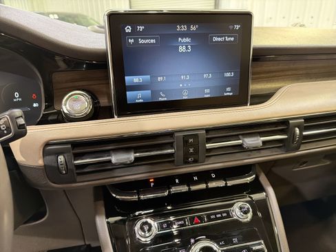 Used 2022 Lincoln Corsair Reserve w/ Sport Package image 17