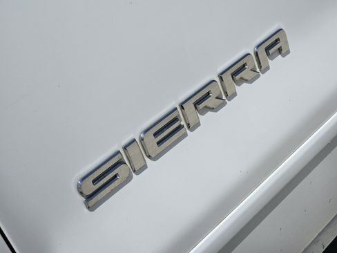 Used 2016 GMC Sierra 1500 SLE w/ SLE Value Package AWD/4WD image 10