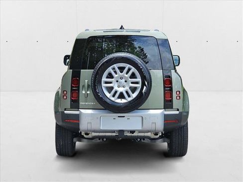 New 2025 Land Rover Defender 110 S image 8