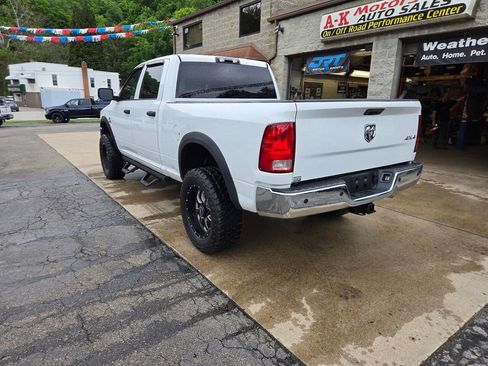 Used 2014 RAM 2500 Tradesman w/ Chrome Appearance Group AWD/4WD image 5
