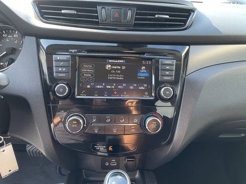 Used 2020 Nissan Rogue Sport S FWD image 19