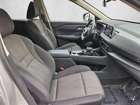 Used 2024 Nissan Rogue SV AWD/4WD image 25