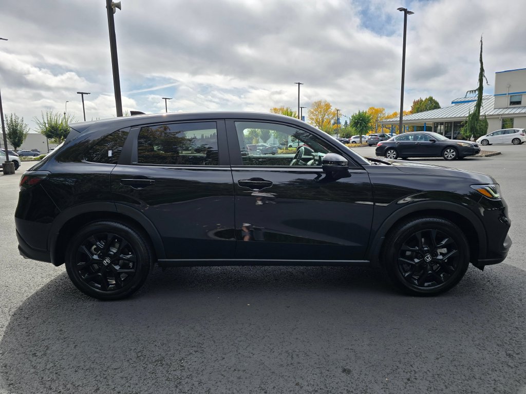 Certified 2025 Honda HR-V Sport image 24