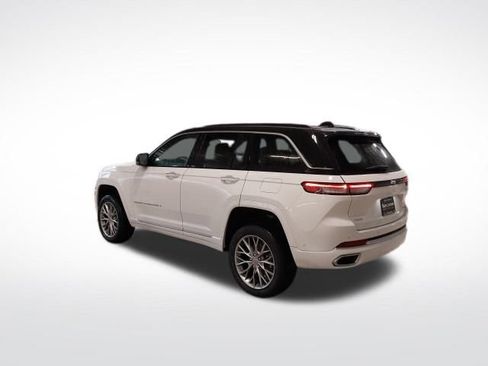 New 2025 Jeep Grand Cherokee Summit image 24