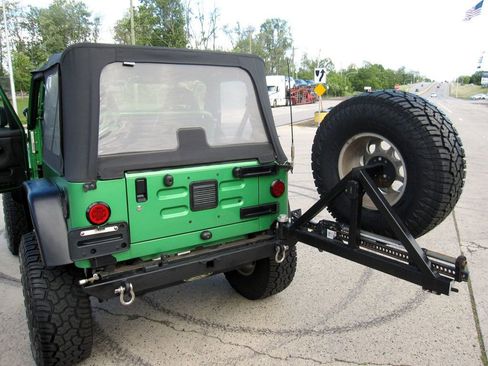 Used 2005 Jeep Wrangler Rubicon image 33