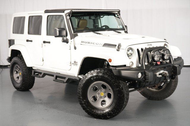 Used 2014 Jeep Wrangler Unlimited Rubicon w/ Connectivity Group AWD/4WD image 10
