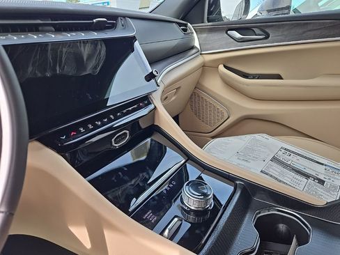 New 2026 Jeep Grand Cherokee Limited image 11