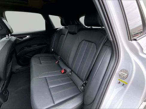 Used 2024 Audi Q4 e-tron Premium Plus AWD/4WD image 28