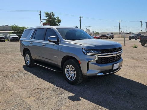 Used 2023 Chevrolet Tahoe LS RWD image 2