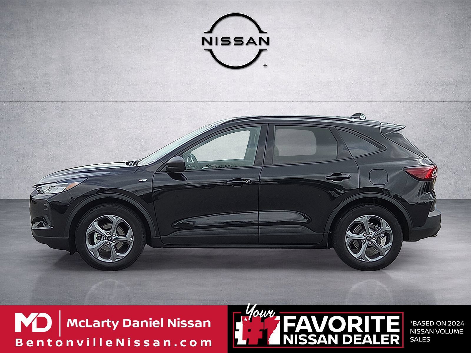 Used 2025 Ford Escape ST-Line FWD image 3