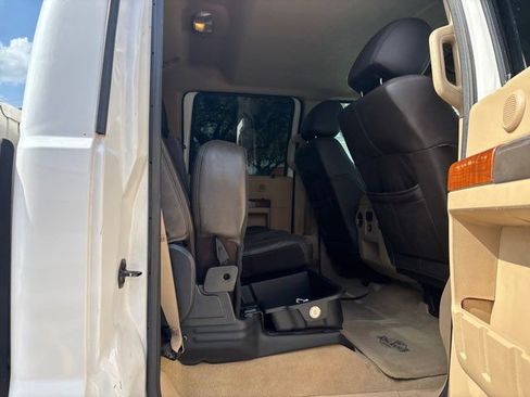 Used 2015 Ford F250 King Ranch w/ FX4 Off-Road Package image 59